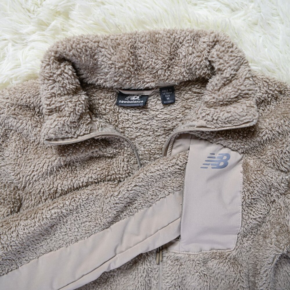 New Balance Parka - Picture 2 of 3